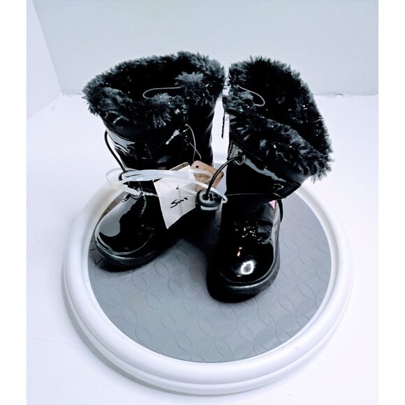 Totes Girls Winter Boots Size 5 Black With Colorful Heart Accents & Faux Fur Lin - Picture 2 of 7